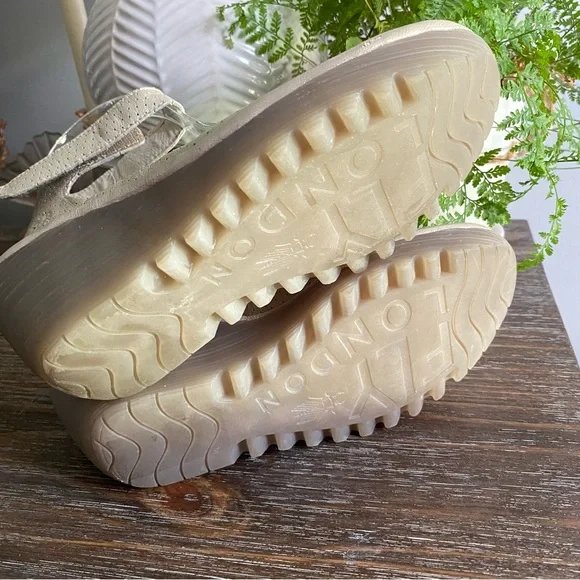 Fly London Yala Perforated‎ Peep Toe Slingback Wedges Shoes Womens 37 / 6.5-7 - Picture 9 of 10